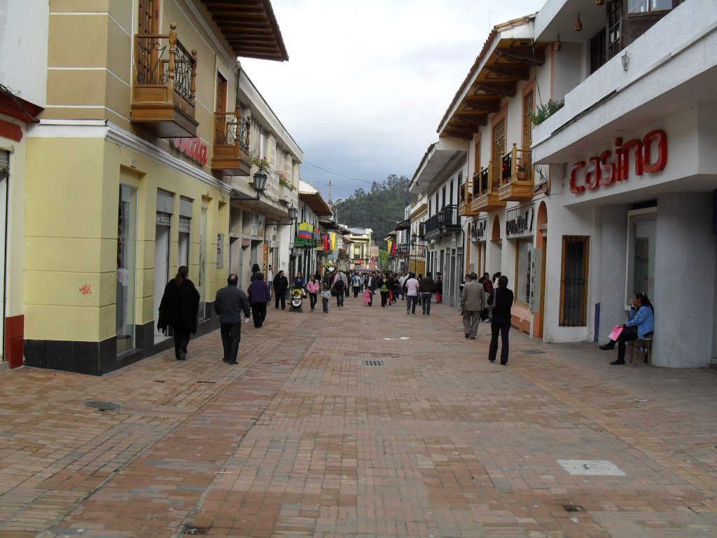 Calle real de Chiquinquirá, Boyacá. 