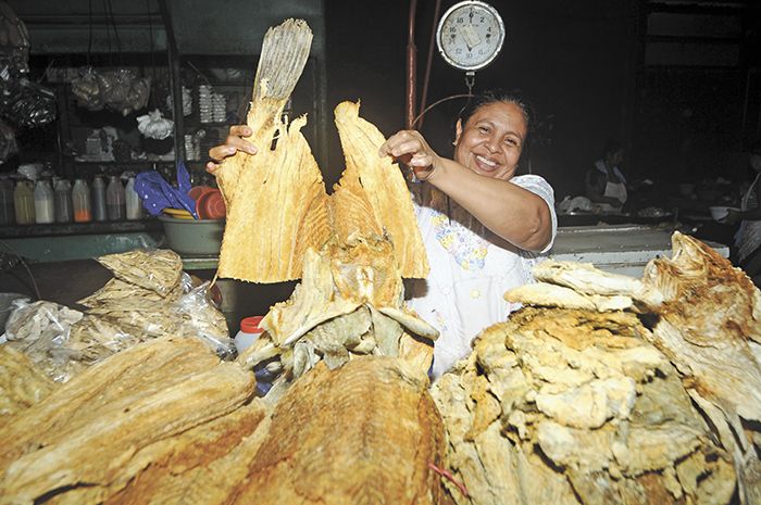 Pescado seco para Semana Santa • Periódico El Campesino – La voz del campo  colombiano