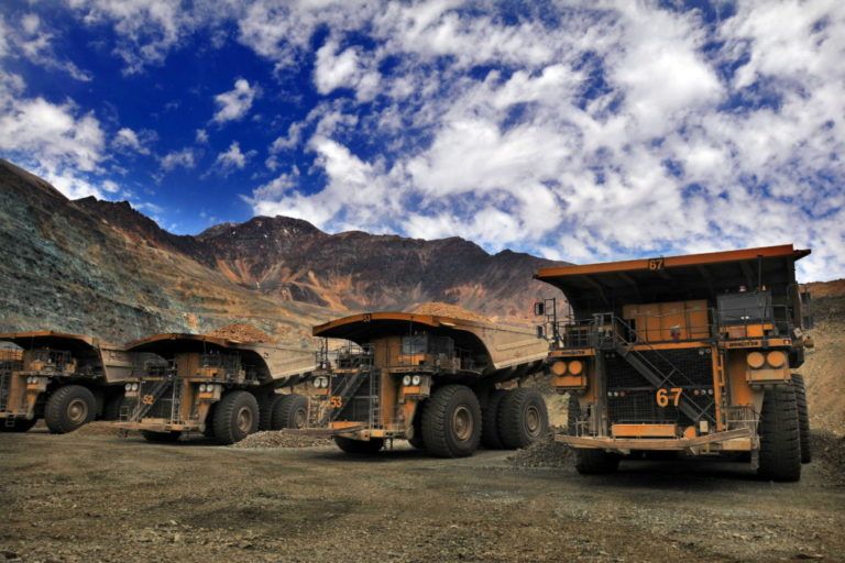 Colombia se manfiesta en contra de la exploración y la explotación minera