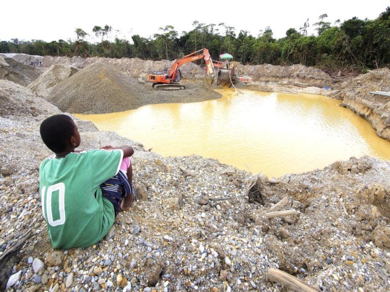 Problemas ambientales por minería en el Chocó