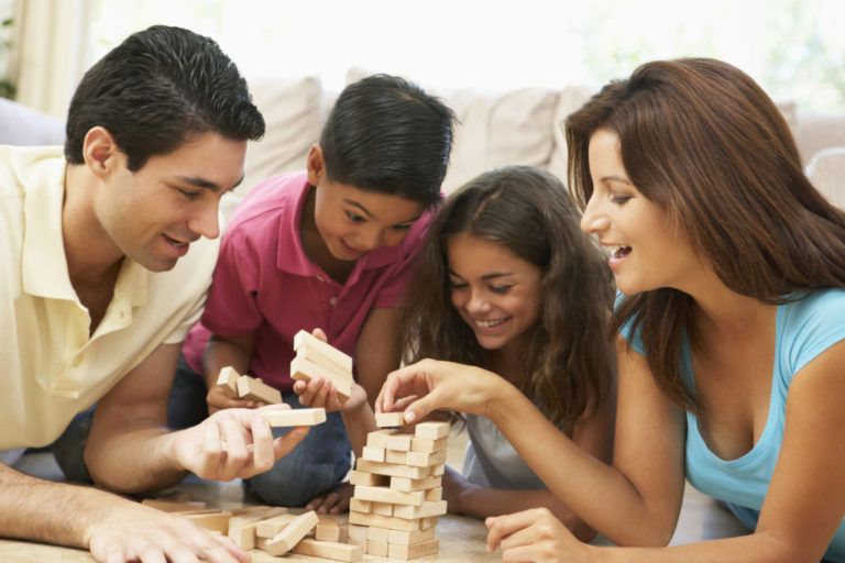 El juego, una forma de mejorar la comunicación en familia