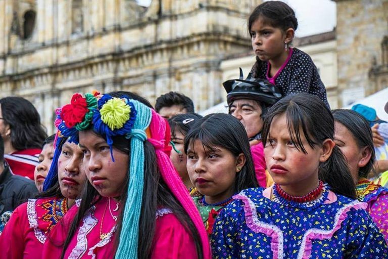 «Somos más que una comunidad habitando las calles, somos oro vivo»: Indígena Embera
