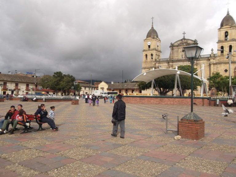 Así se celebró en Chocontá – Cundinamarca, el día del padre y la madre