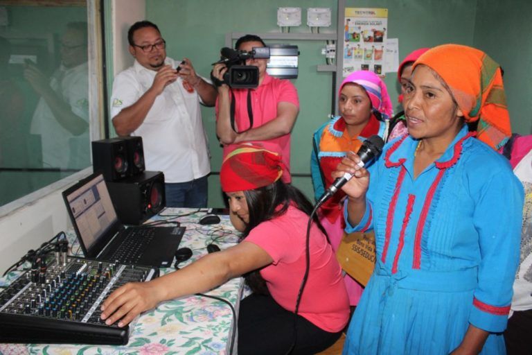 Comunicadores indígenas se capacitan para la apropiación y uso de medios de comunicación en sus territorios