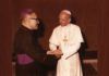 El Papa Pablo VI y Monseñor Oscar Romero en un encuentro memorable