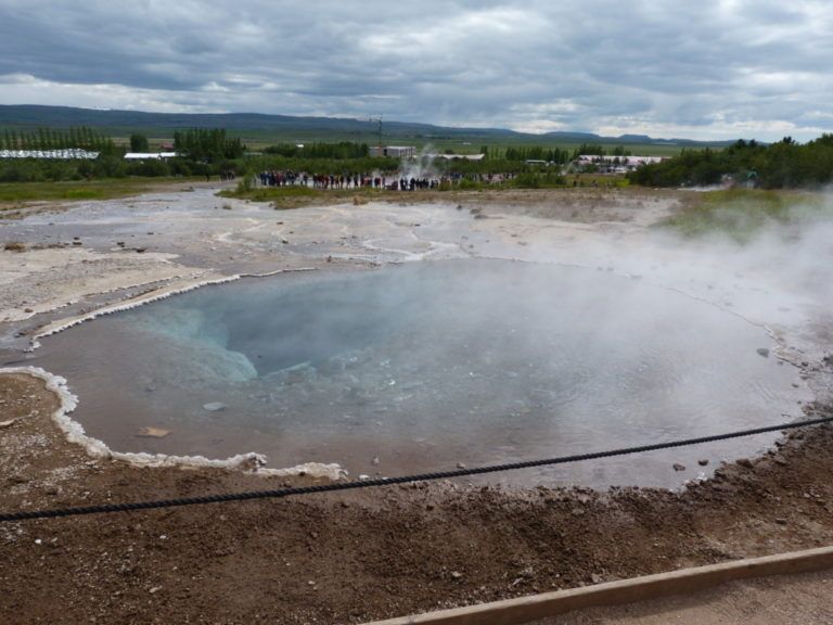Técnica ubica nuevas fuentes hidrotermales en Paipa, Boyacá
