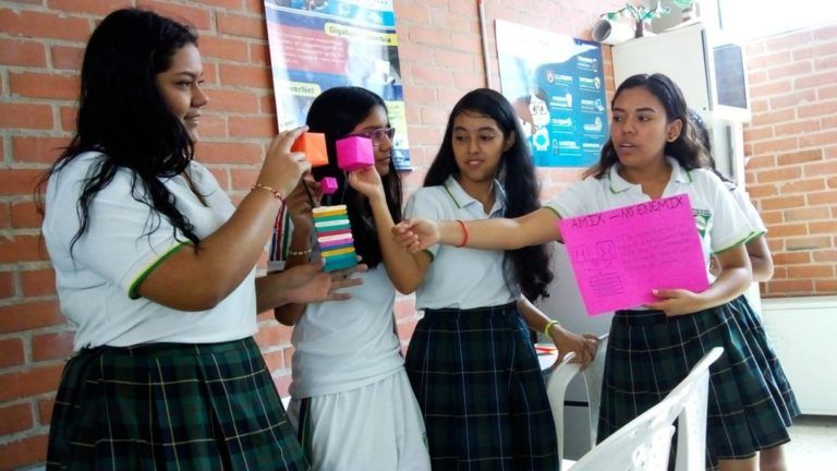 En las instituciones educativas de Cali los jóvenes piensan en grande