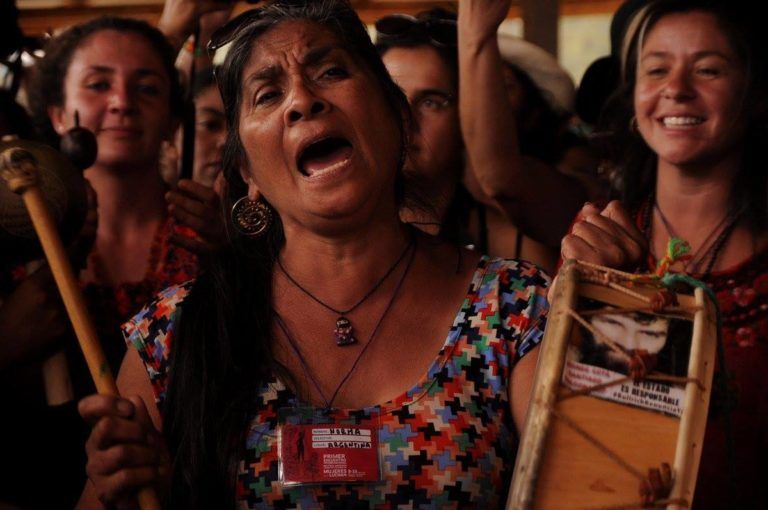 ¿Por qué conmemorar y apoyar a la mujer, símbolo de constante lucha?