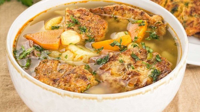 Conozca la receta de la tradicional sopa de torrejas