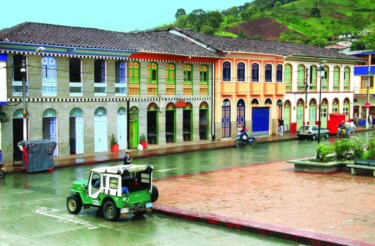 Carta del Campo: Fiestas de Pijao, volviendo a las raíces