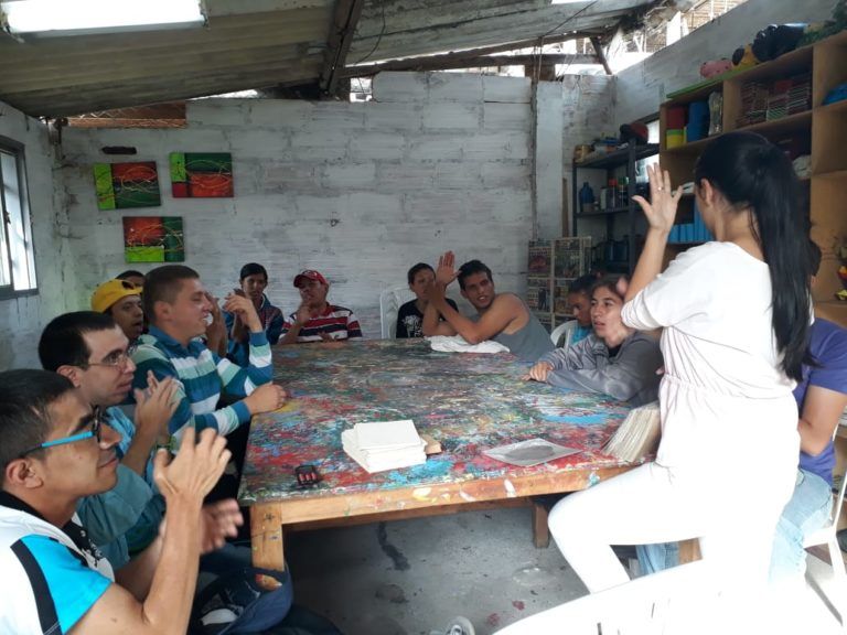 La magia de la comunicación para sordos en Guarne, Antioquia