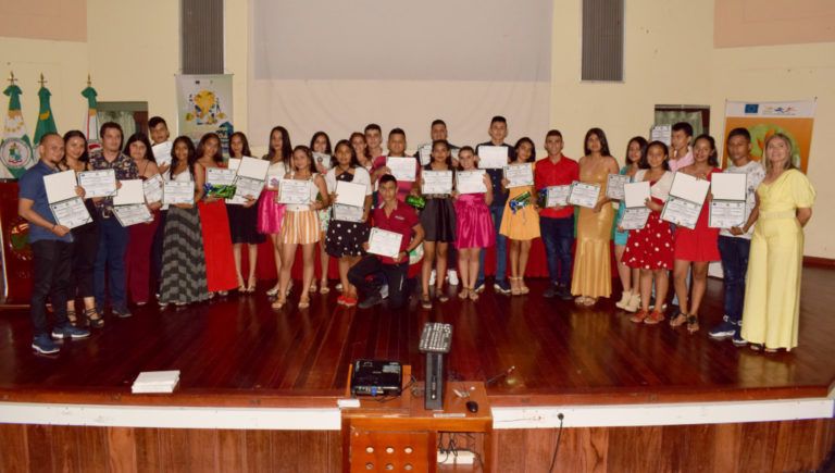 Las historias de los jóvenes campesinos que se graduaron de la Universidad de la Amazonía