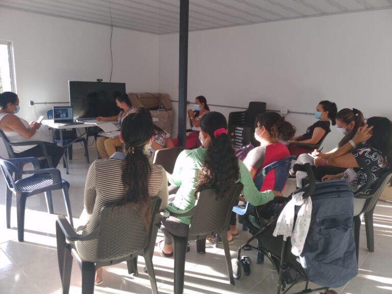 La radio, un mecanismo de educación en territorios de reincorporación