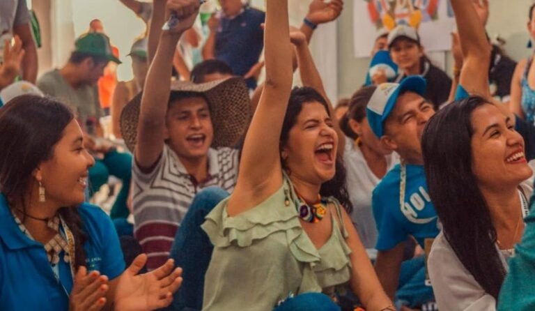 MegaJovenes, convocatoria para iniciativas juveniles de impacto social