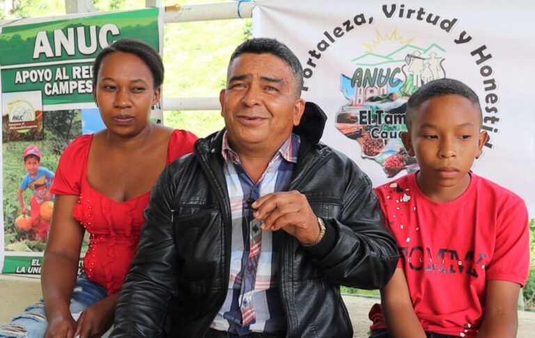 Estudiar y construir en familia, un ejemplo de liderazgo en el Cauca