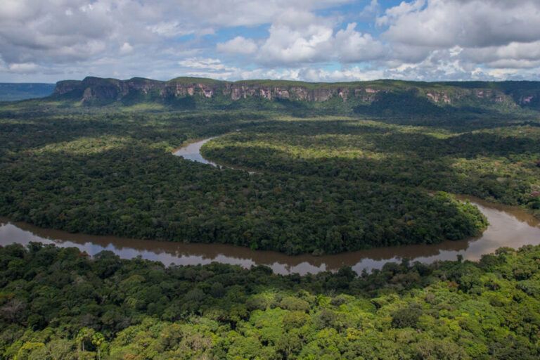 Explorar pasado terrestre del cinturón que divide el Amazonas y el Orinoco