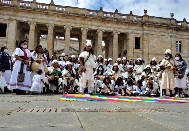 Pueblo arhuaco llega a Bogotá en defensa de su autonomía de gobierno