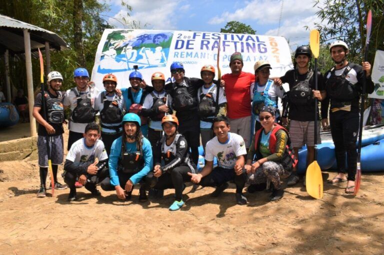 Remando por la Paz, un festival de rafting con participación femenina