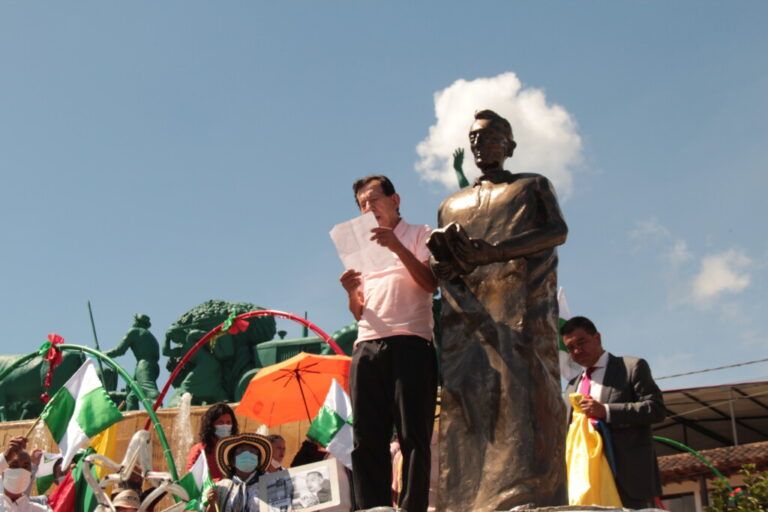 Un homenaje a quien transformó la historia educativa de Colombia