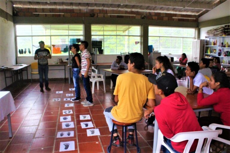 Con actividades reflexivas jóvenes buscan fortalecer el tejido social