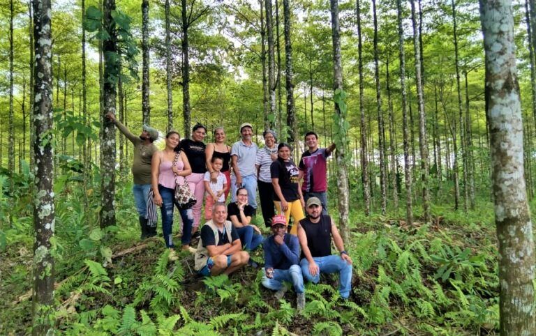 Mujeres de paz reconocen el valor de la naturaleza