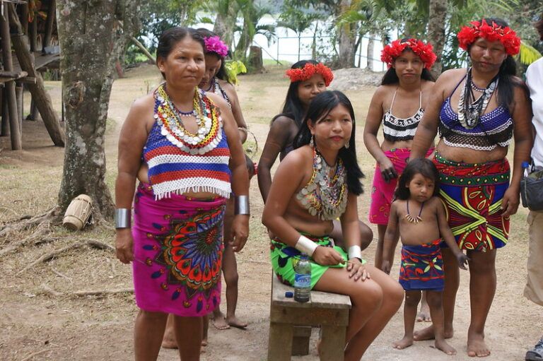 Karabí, el primer alfabeto para conservar la lengua emberá