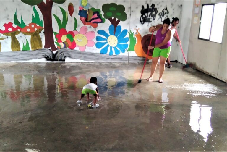 Guardería, herramienta de educación para madres firmantes de paz