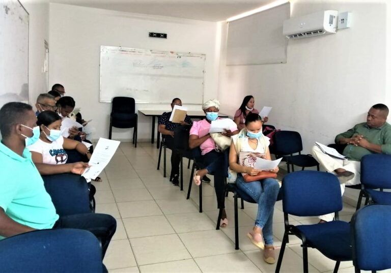 Alfabetización digital para el progreso en zona rural de Riohacha