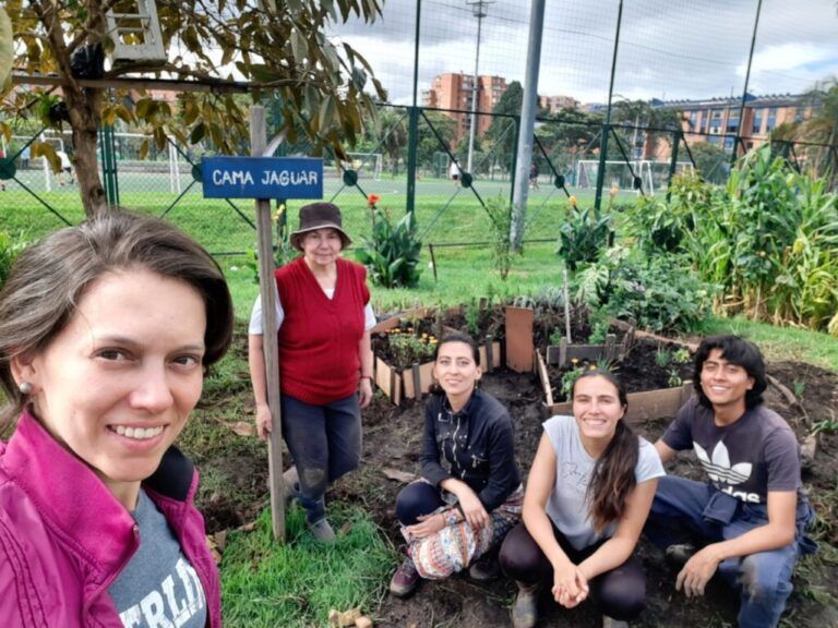 Se gradúa primera promoción de agricultores urbanos en Bogotá