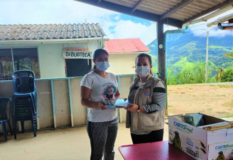 Con educación reescriben su historia las mujeres de paz en Caquetá