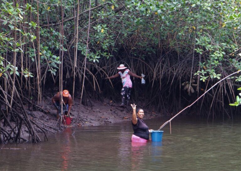 Lideresas de Tumaco le apuestan al rescate de tradiciones en lo urbano