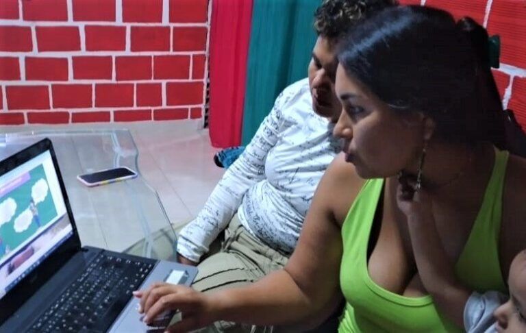 En Caquetá las mujeres de paz se forman para contribuir a su comunidad