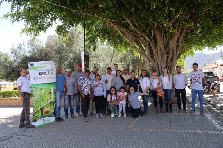 12 Rutas Territoriales: Un conjunto de proyectos que fortalecen las políticas públicas de desarrollo rural.